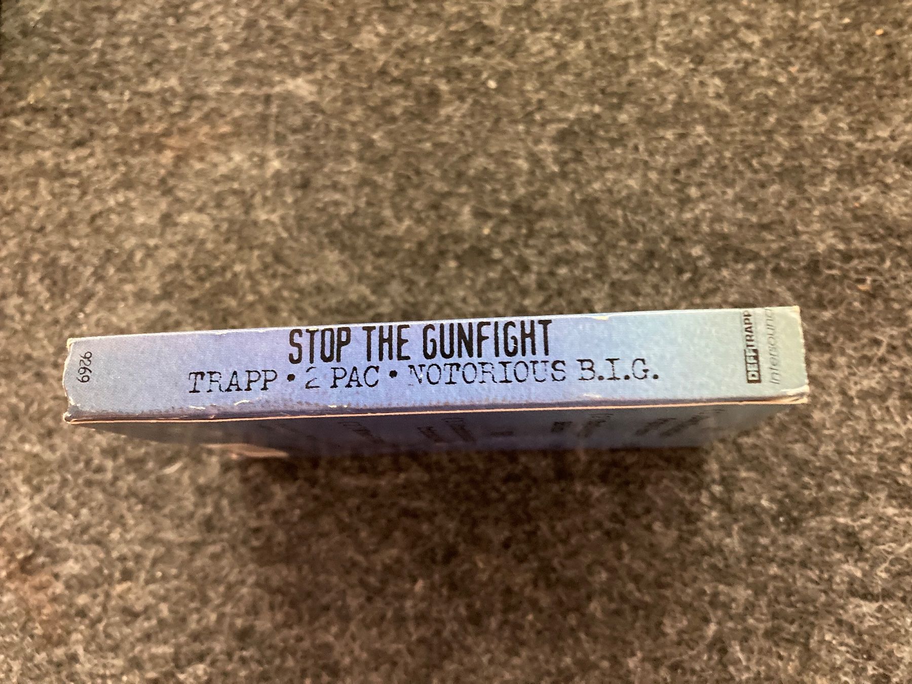 Musicassette: Trapp Featuring 2 Pac, Notorious B.I.G. - Stop The... (MC) – Usato da Fribourg venduto da Karushi 1