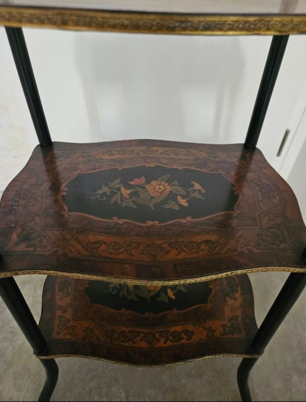 Regale: Mobile d’epoca stile Napoleone III, ca. 1850 – Gebraucht aus Pura von and_8dzs 2