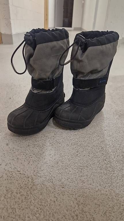 Scarpe per ragazzi: Winterschuhe Columbia Gr. 33 – Usato da Zürich venduto da Beeroxy