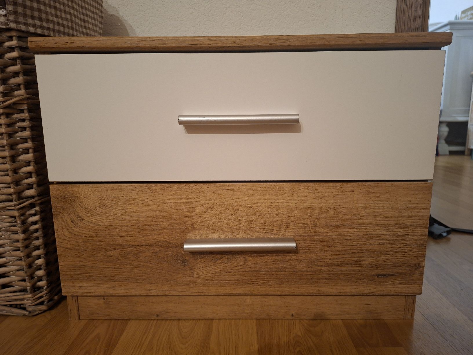 Nachttische: Nachttisch Kommode – Neu (gemäss Beschreibung) aus Waltenschwil von Cassie11