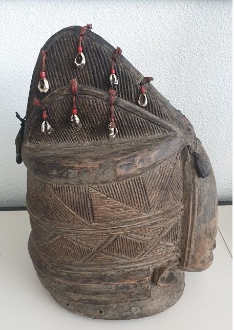 Sonstige Antiquitäten & Kunst: Ilga Helmmaske Original Nigeria – Gebraucht aus Winterthur von row_9nyt 1