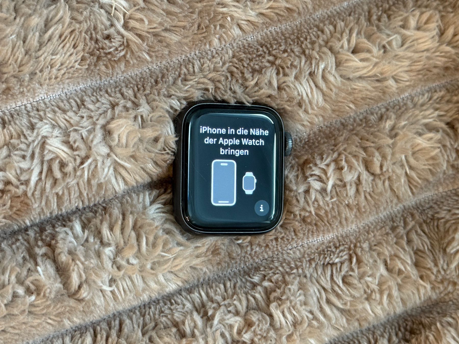 Apple Smartwatch: Apple Watch SE – D'occasion à Binz par Chroti 4