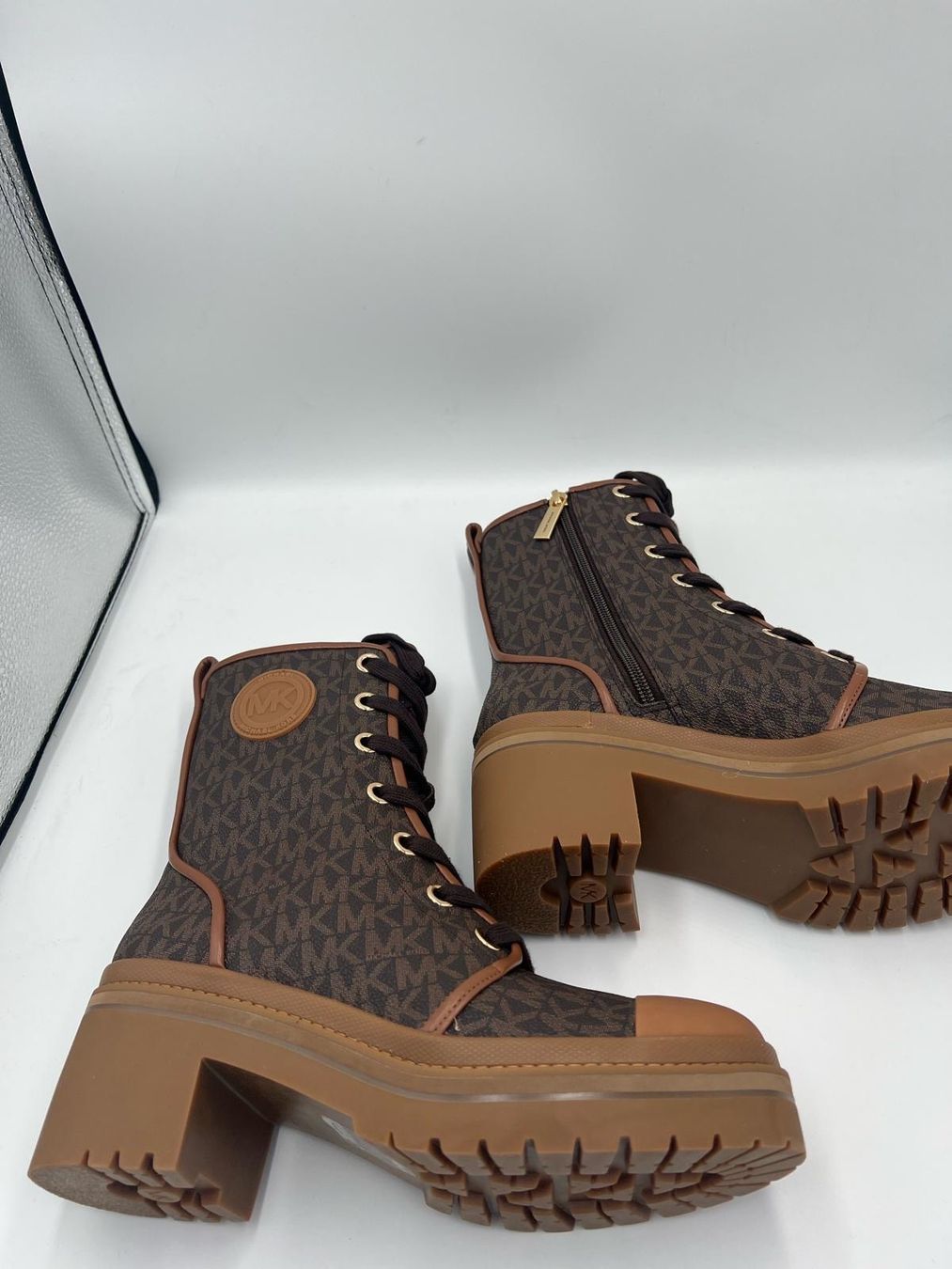 Michael Kors Scarpe da donna: Michael Kors Stiefelette braun Grösse 38 – Nuovo e nell'imballaggio originale da Wiedlisbach venduto da Sistershop 2
