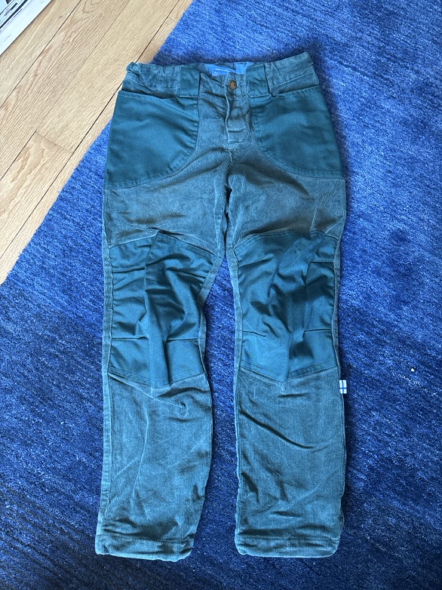 Finkid Pantalons: Finkid Hose Kilpi 134/140 – D'occasion à Liebefeld par nurseli