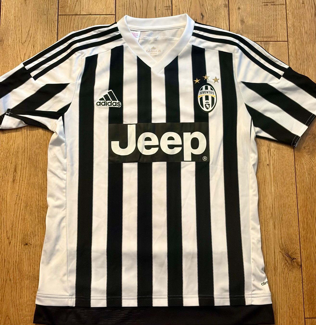 Adidas Trainer, Turnhosen & -trikots: Maillot Juventus – Gebraucht aus Chamoson von mat_d5gg