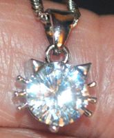 Halskette L-9838 – Anhänger mit Strass 10x10mm Kette 46cm