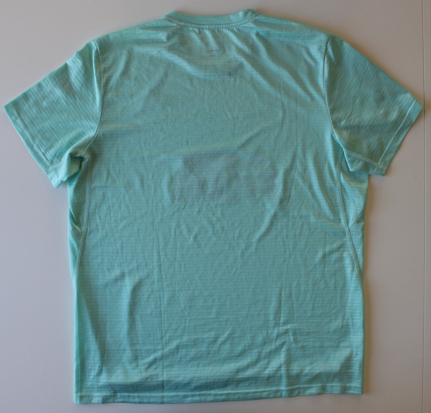 Adidas T-shirts: T-shirt Adidas  t. L – D'occasion à Peseux par Gilloss 2