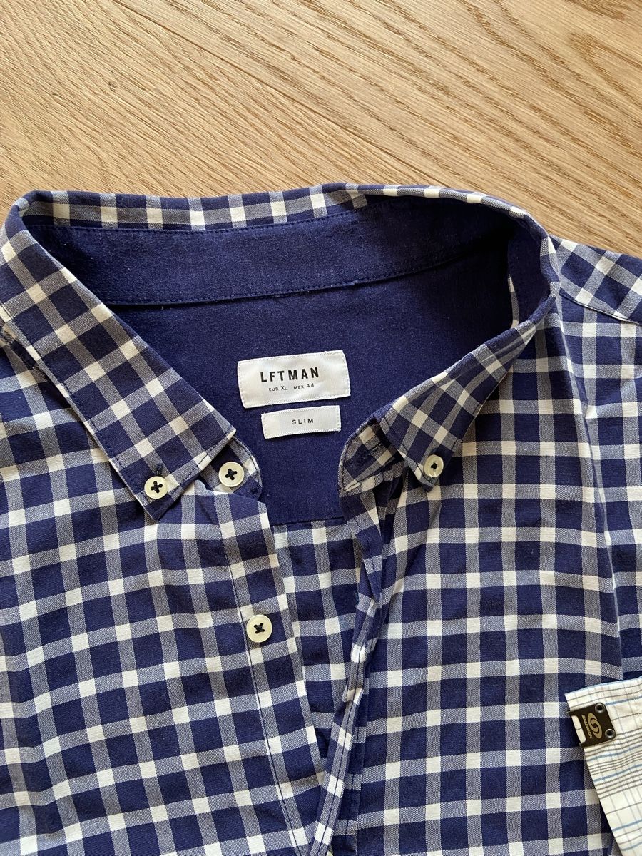 Chemises: Hemden Gr. L/XL – D'occasion à Lützelflüh-Goldb par N.H. 1
