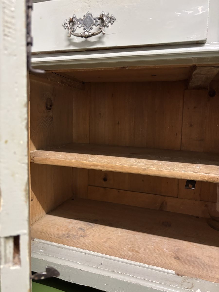 Credenze: Echter antiker Buffetschrank (Küchenbuffet, Vitrine) – Usato da Flims Waldhaus venduto da Fiona70 4