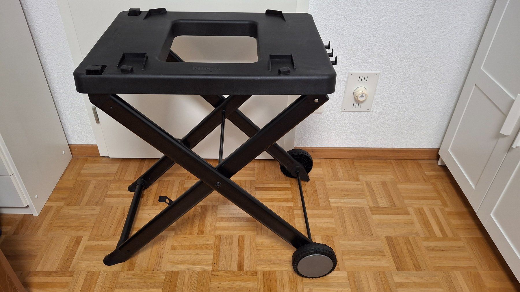 Accessoires gril: Grillwagen NEU – Neuf (Voir description) à Altishofen par time21