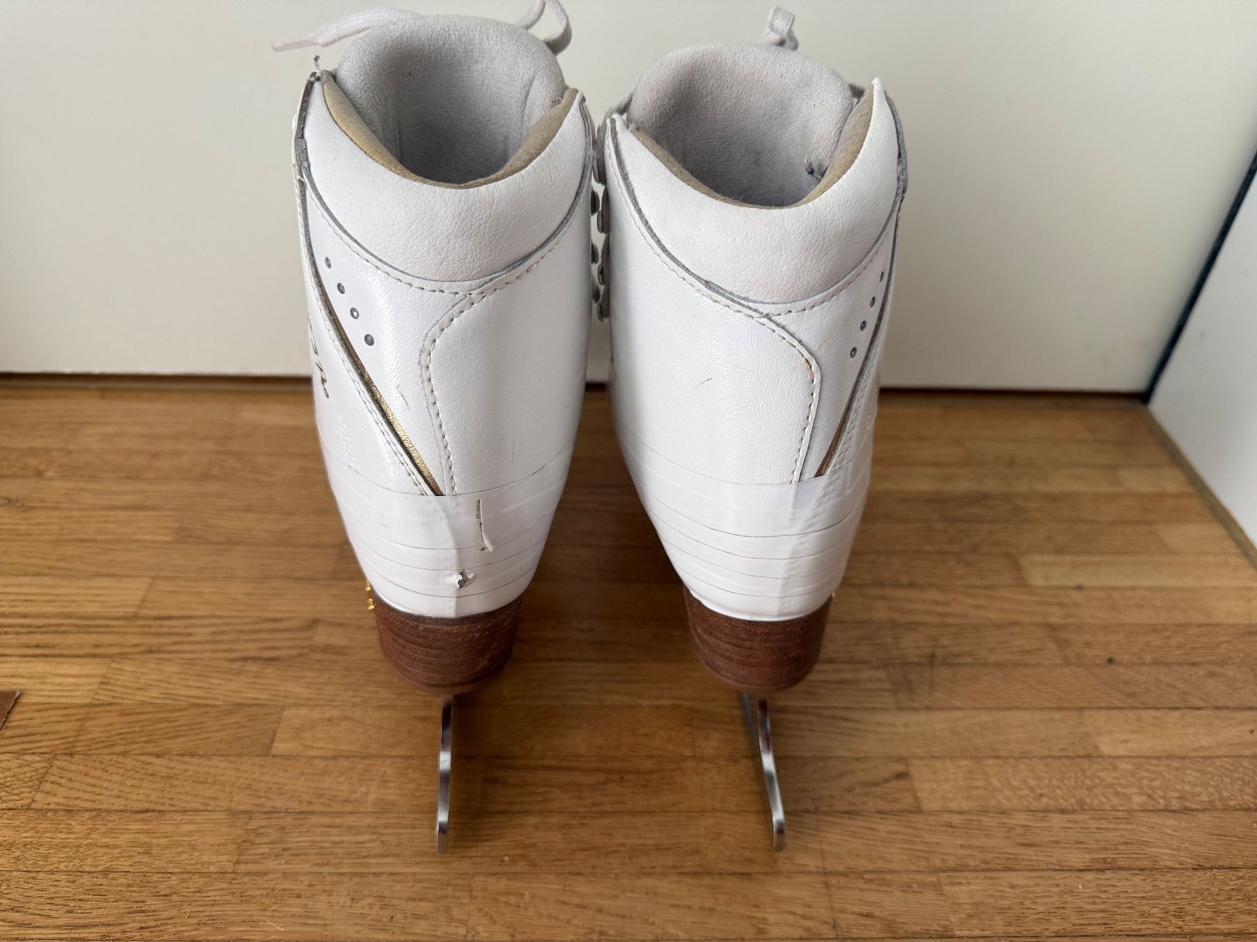 Pattini da ghiaccio: Schlittschuhe Risport RF 3 Pro Gr. 24.0 Breite C – Usato da Zürich venduto da makmakmak 5