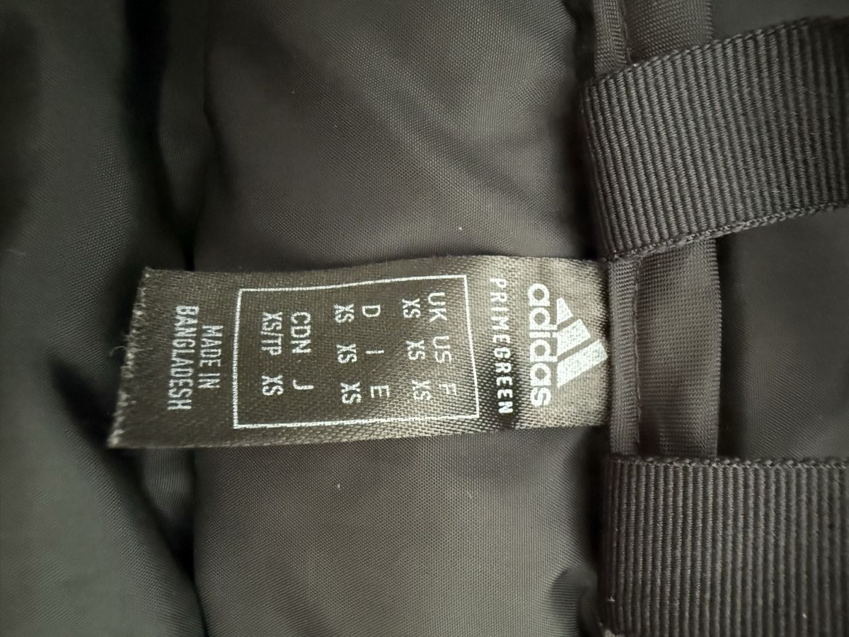 Giacche: Adidas Winterjacke  – Usato da Rothrist venduto da Lon28 2