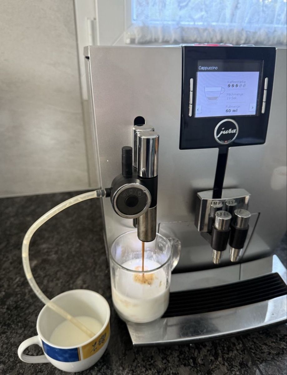 Jura Macchine per caffè & Macchine per espresso: Jura Impressa J9 – Usato da Buttikon SZ venduto da KaffeeGenussBronja 6