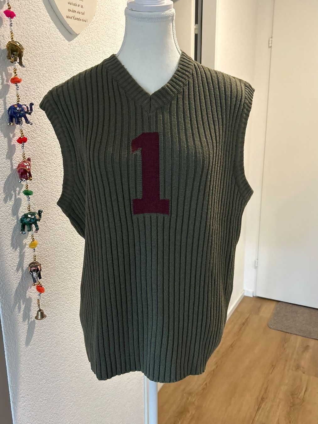 Gilet & Giacche: Strickweste oliv mit Nummer 1 von Knock Out Gr. XL – Usato da Brunnen venduto da Nala2929 3