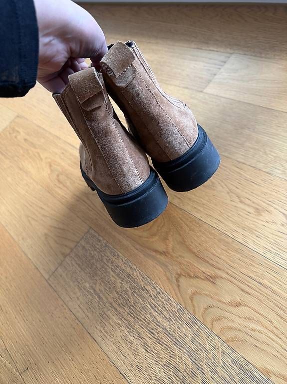 Scarpe da donna: MASSIMO DUTTI LEATHER SHOES SIZE 38!!! – Usato da Wallisellen venduto da Marij1986 4