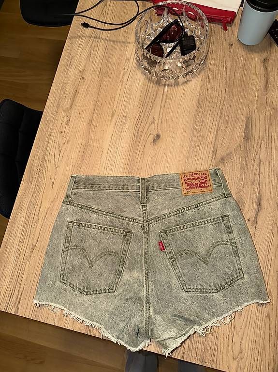 Jeans: Levis short – Neu und originalverpackt aus Bern von sar_r5dp 2
