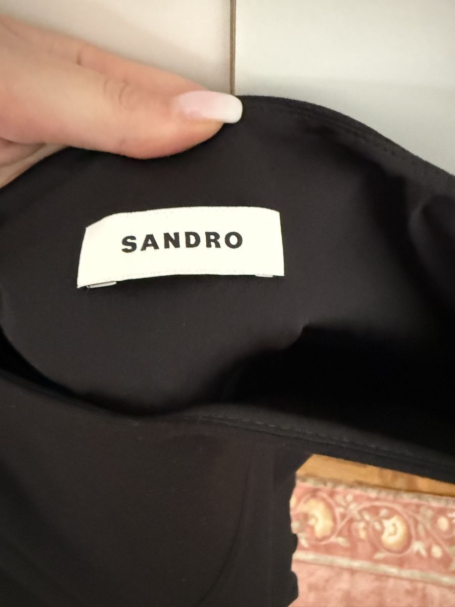 Sandro Vestiti: Robe Sandro taille 38 neuve – Nuovo (secondo la descrizione) da Meyrin venduto da Steph_g28 2