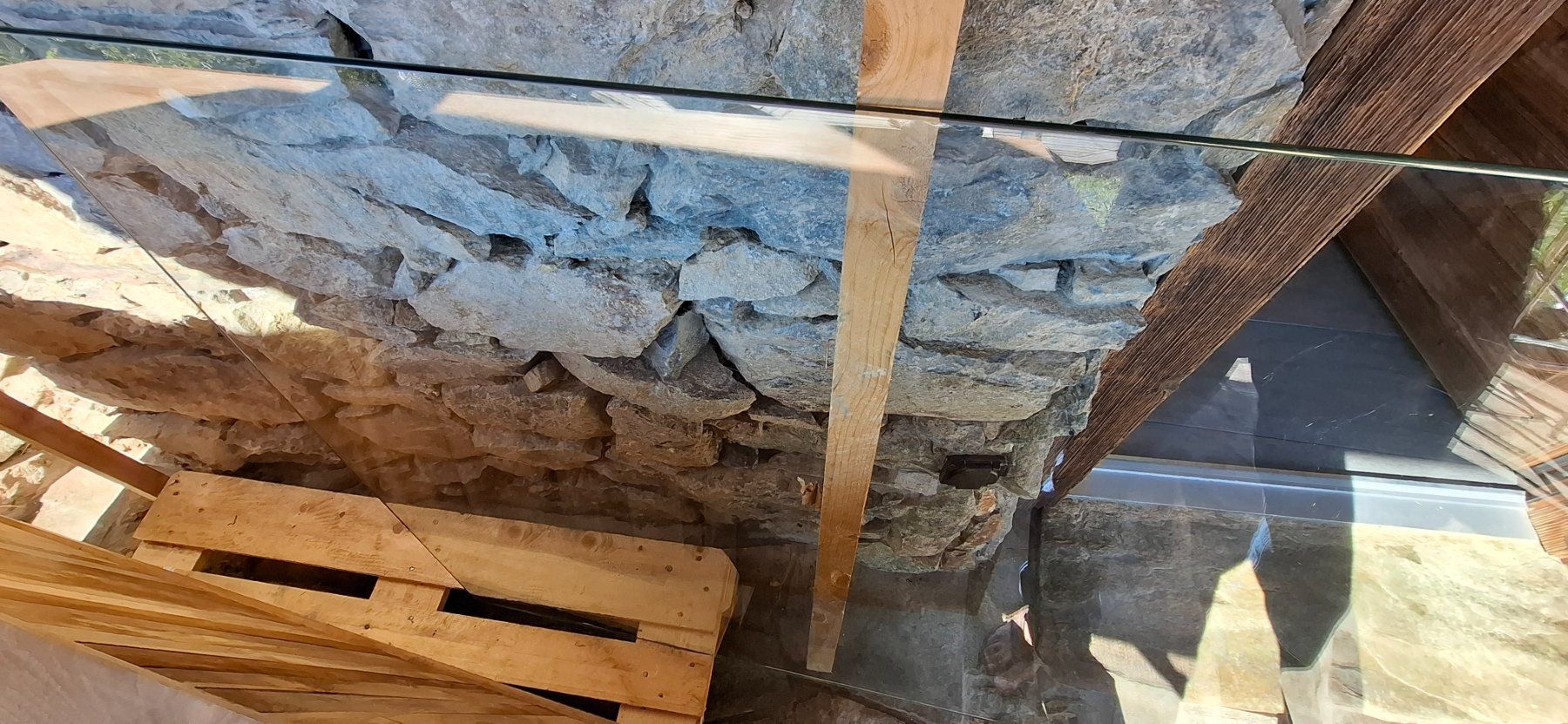 Tavoli: Table en verre trempé – Usato da Ravoire venduto da tom_ty8g 1