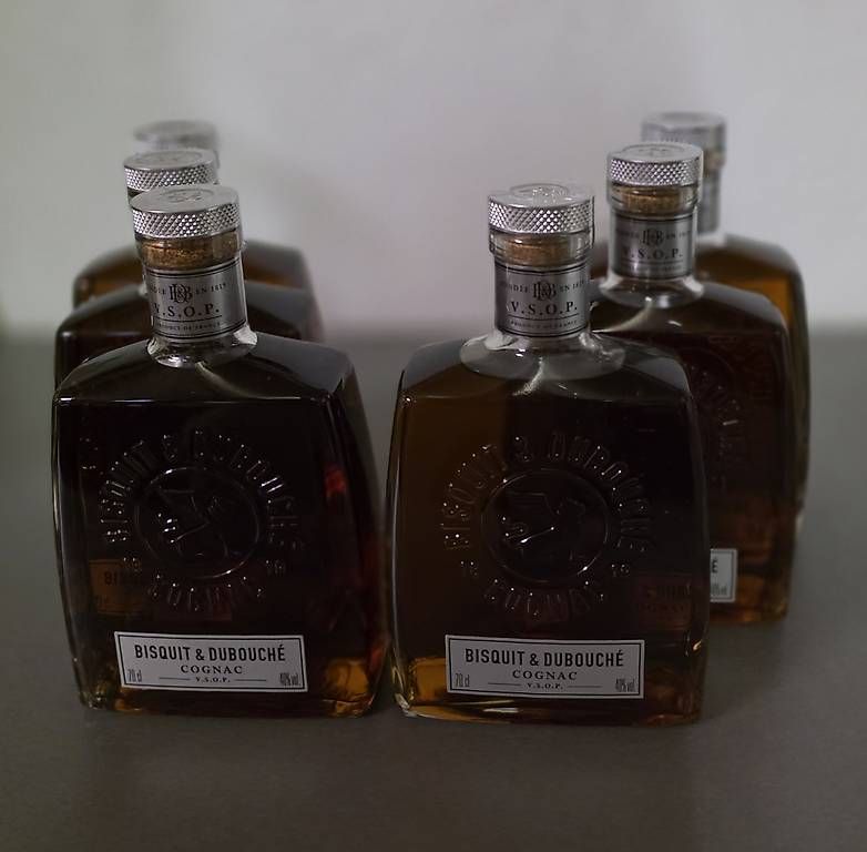 Bevande alcoliche: 6 Fl.BISQUIT&DUBOUCHE V.S.O.P COGNAC – Usato da Schönenwerd venduto da 1952kv