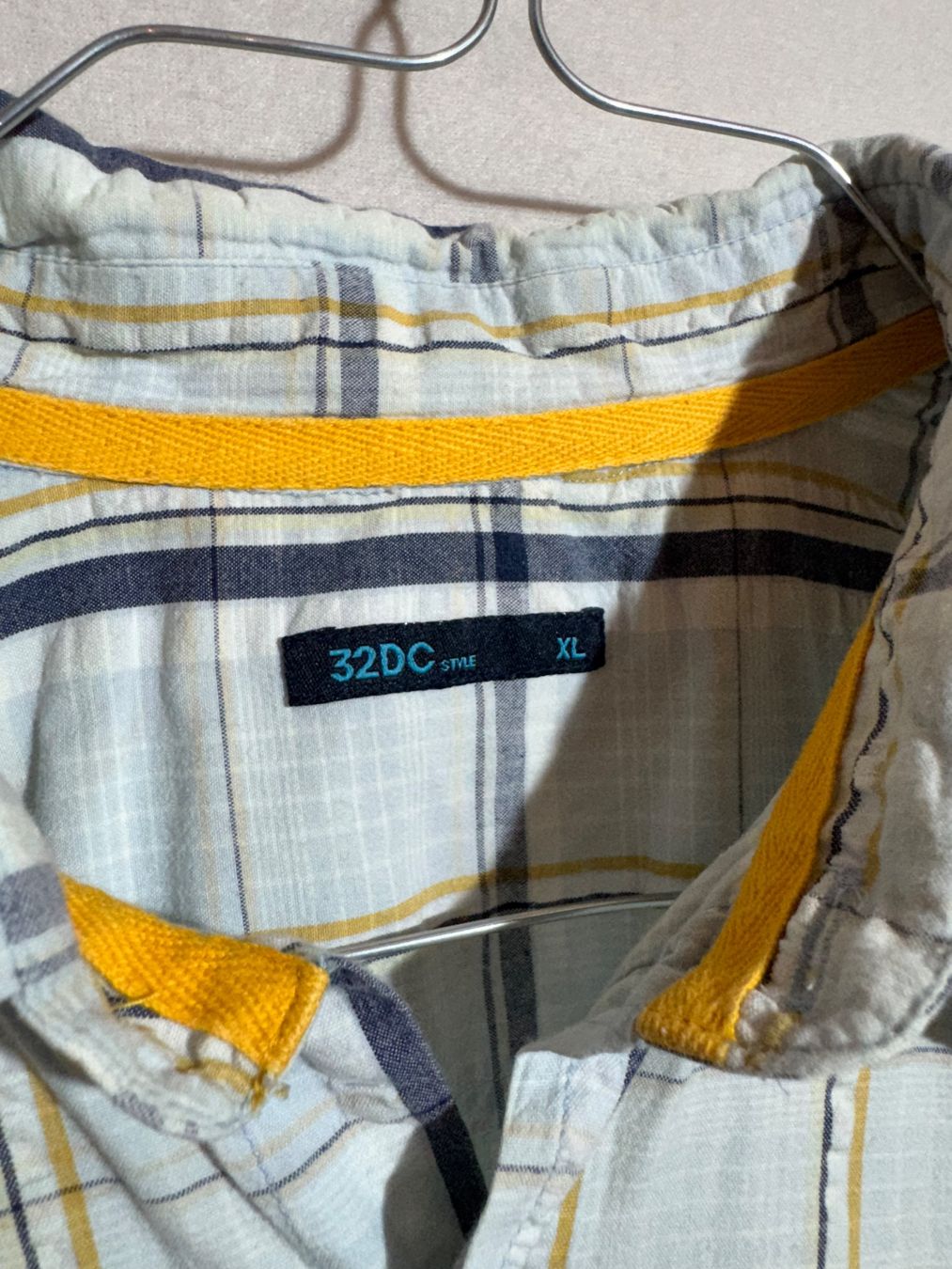 Hemden: Kariertes Hemd von 2DC Gr. XL 100% Baumwolle – Gebraucht aus Grosswangen von SALE_SALE_SALE 1