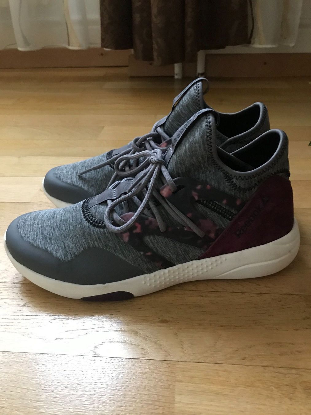Reebok Scarpe da donna: NEU REEBOCK GR 39 – Nuovo e nell'imballaggio originale da Zürich venduto da schneeflocke303