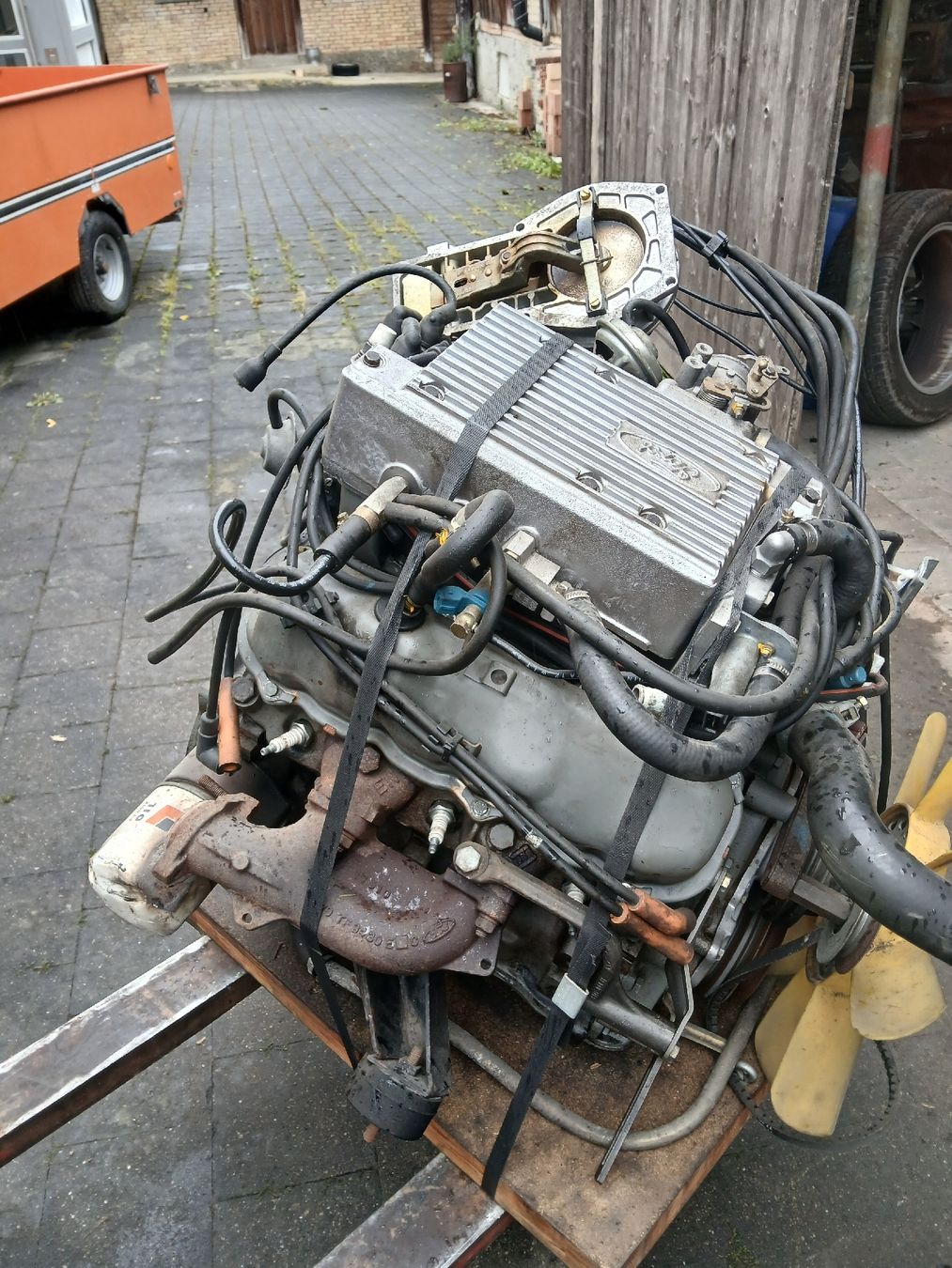 Ford Tutti pezzi di ricambio auto: Ford Granada 2.8i – Usato da Schlatt TG venduto da Rostlaube 4