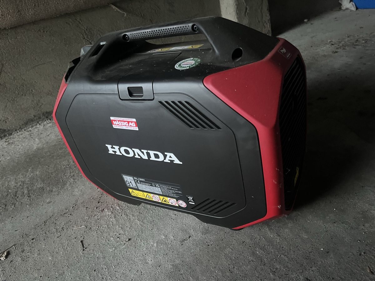 Honda Generatori di corrente: Generator Honda EU32 – Nuovo (secondo la descrizione) da Hinwil venduto da Kaamil 1