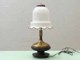 Tischlampe mit gewelltem Glasschirm Muranoglas, Italy 1920er