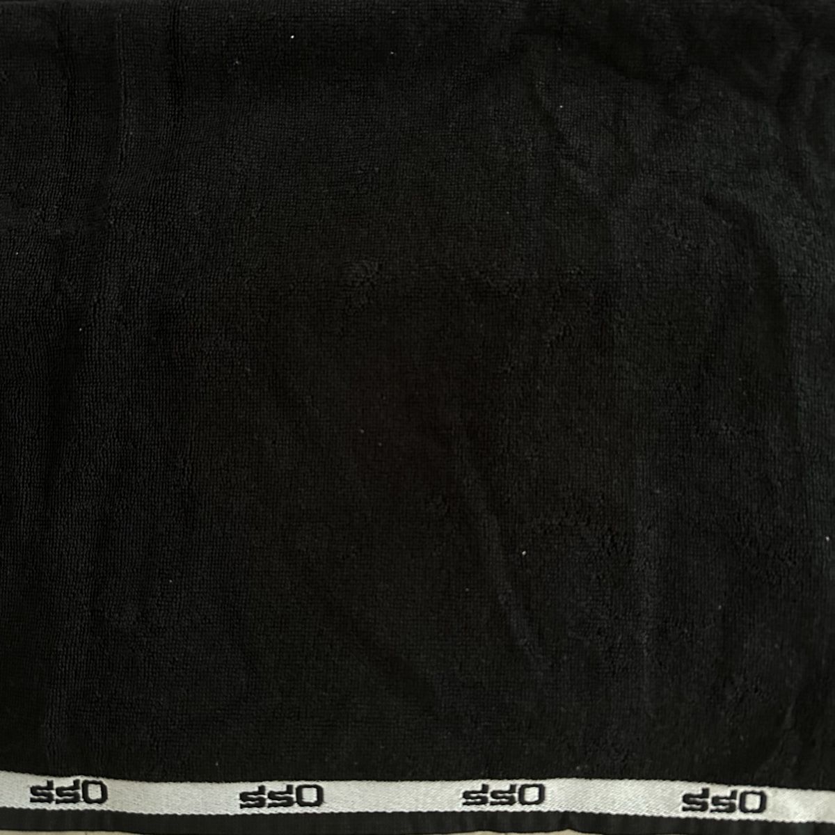 Serviettes de bain: 2x OFF-WHITE Badetuch – Neuf avec emballage d'origine à Zürich par Nomase10. 5