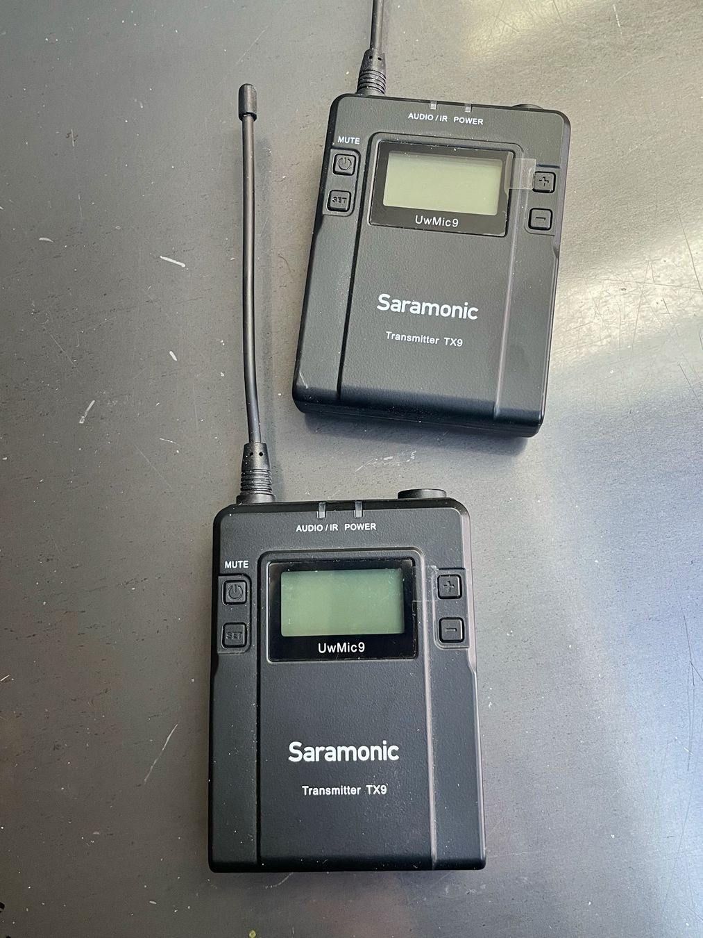 Microfoni: SARAMONIC UWMIC9 Professionelles Mikrofon – Nuovo e nell'imballaggio originale da Beinwil am See venduto da piscino 1