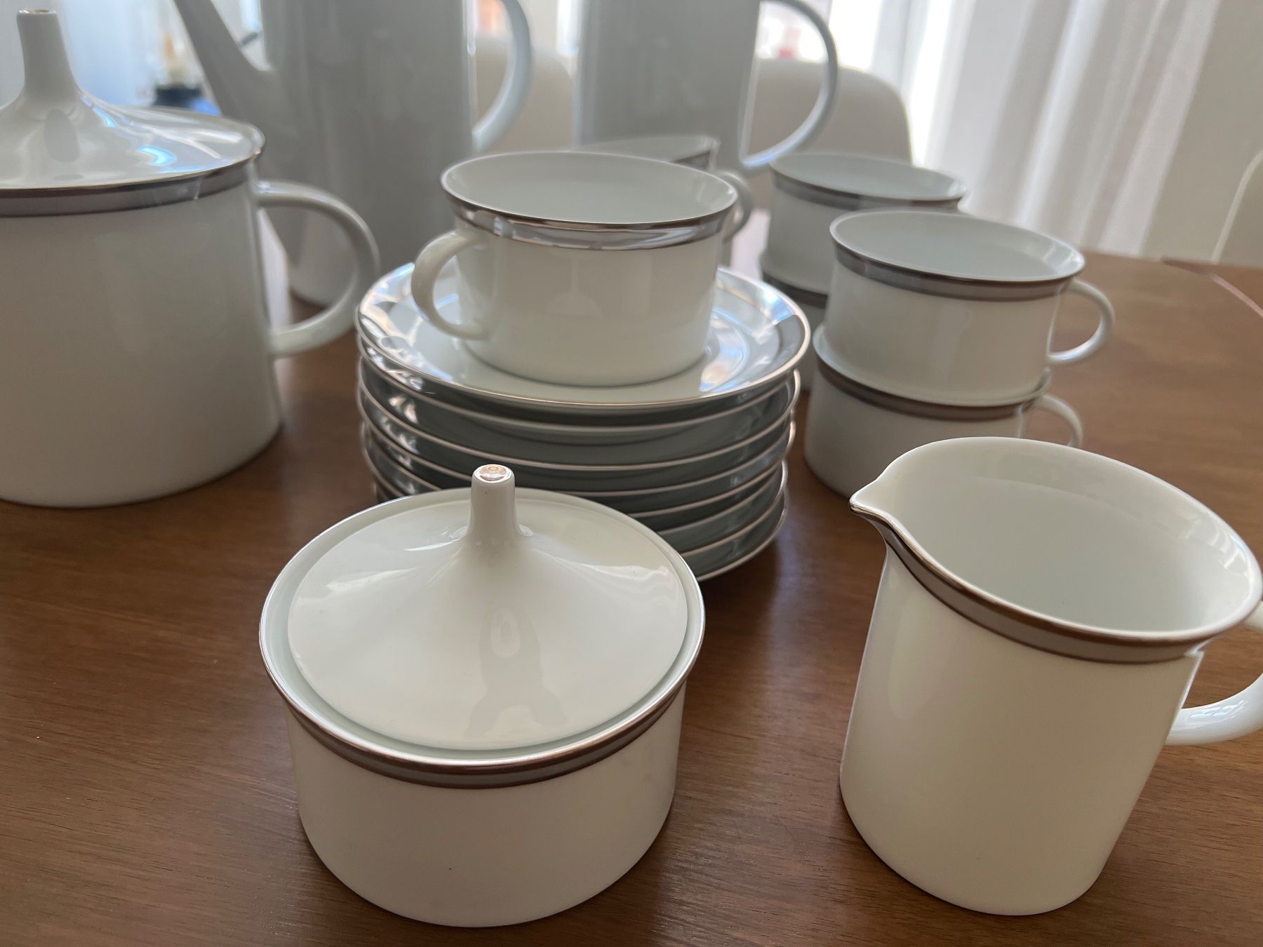 Set di piatti: Rosenthal Germany Tee/Kaffeeset weiss mit Silberran – Nuovo (secondo la descrizione) da Zürich venduto da AngelaS1989 1
