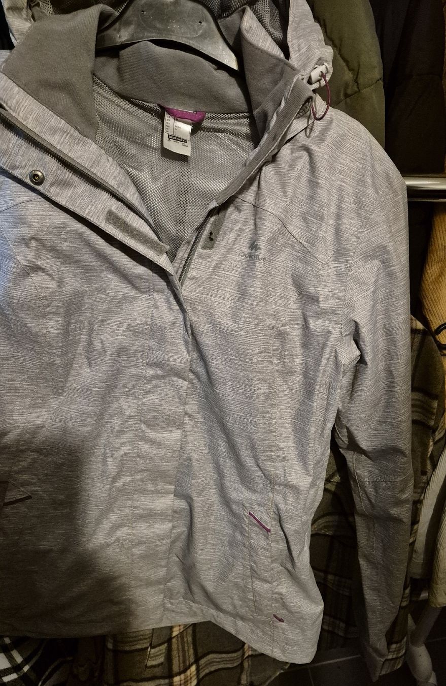 Decathlon Giacche: Wasserdichte Jacke – Nuovo (secondo la descrizione) da Wislikofen venduto da Ana.Gomes 2
