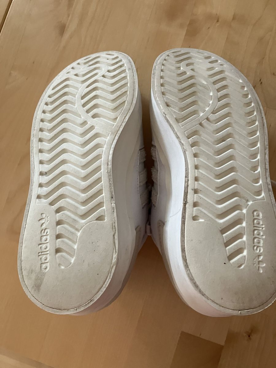 Adidas Scarpe da donna: Adidas Sneakers Grösse 38 – Usato da Rothenburg venduto da Regenbogenwolken 3