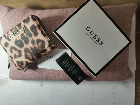 GUESS Portemonnaie Leoprint, neu tolles Geschenk!