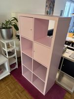 Kallax Regal in schöner Rosa Farbe, inkl. 2 Türen.