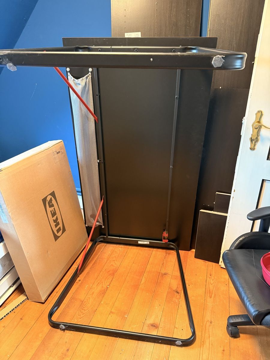 Ikea Scrivanie: Gaming Tisch – Usato da Basel venduto da VanyaTC 2