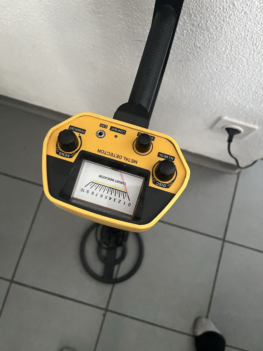 Mesurer: Metal Detector – D'occasion à Chiasso par fairy81 1