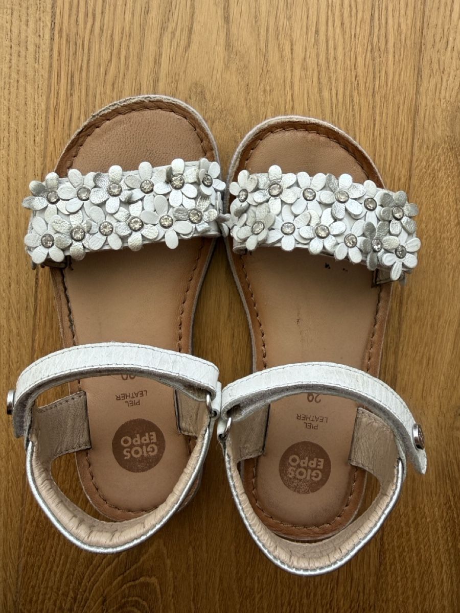 Scarpe per ragazze: GIOS EPPO Mädchen Sandalen, Gr. 29, Top Zustand, Sommer – Usato da Grenchen venduto da Veracava