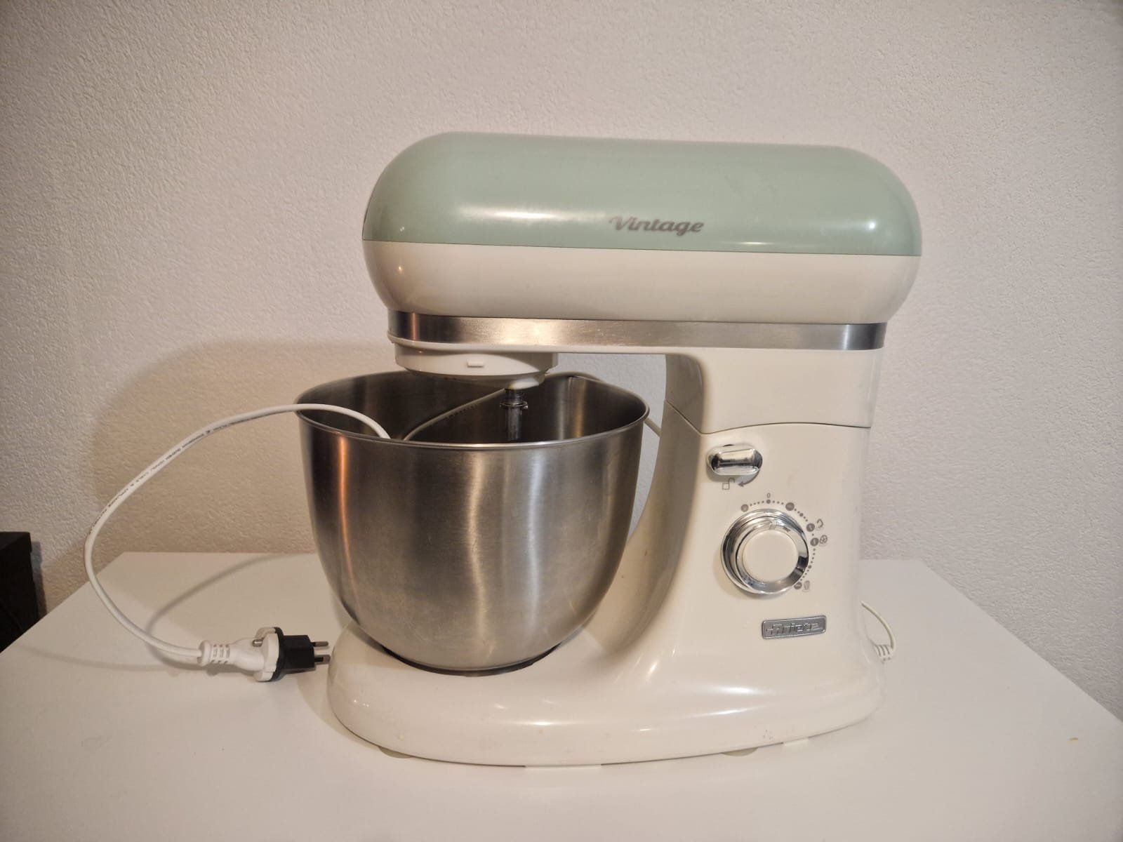 Elettrodomestici da cucina: Ariete Vintage Küchenmaschine Retro – Usato da Romont FR venduto da Joe_xkh9 1