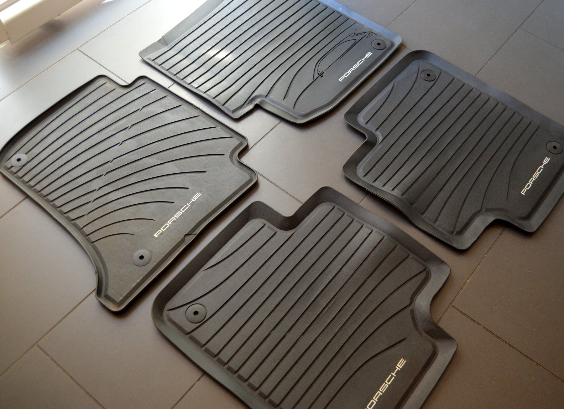Porsche Tappeti & Tappetini: Porsche Gummimatten / tapis en caoutchouc – Usato da Collonges venduto da arashee 4
