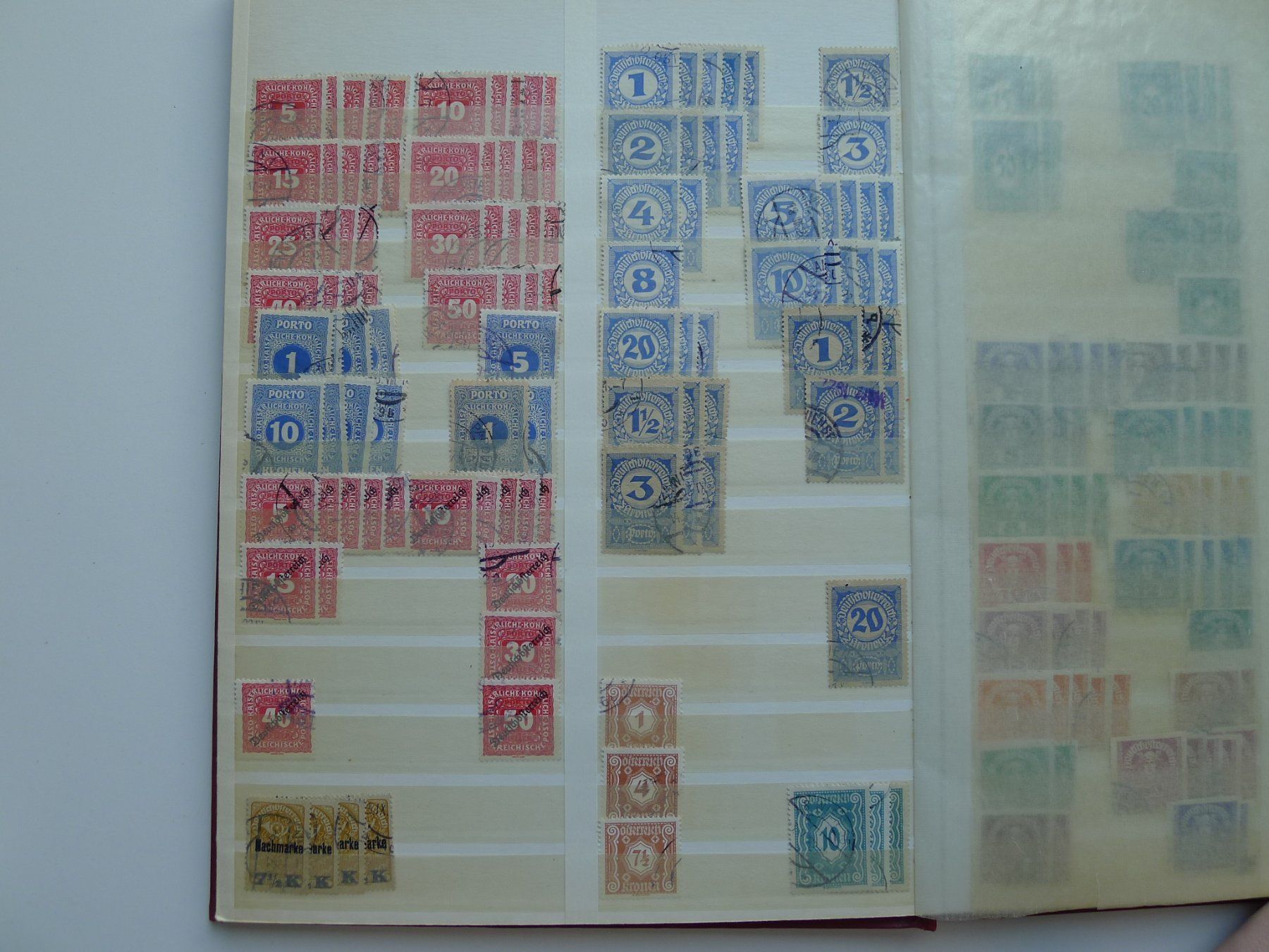 Tutti i francobolli: Album mit Östereich Briefmarken – Usato da Dagmersellen venduto da q1w2e3r4 8