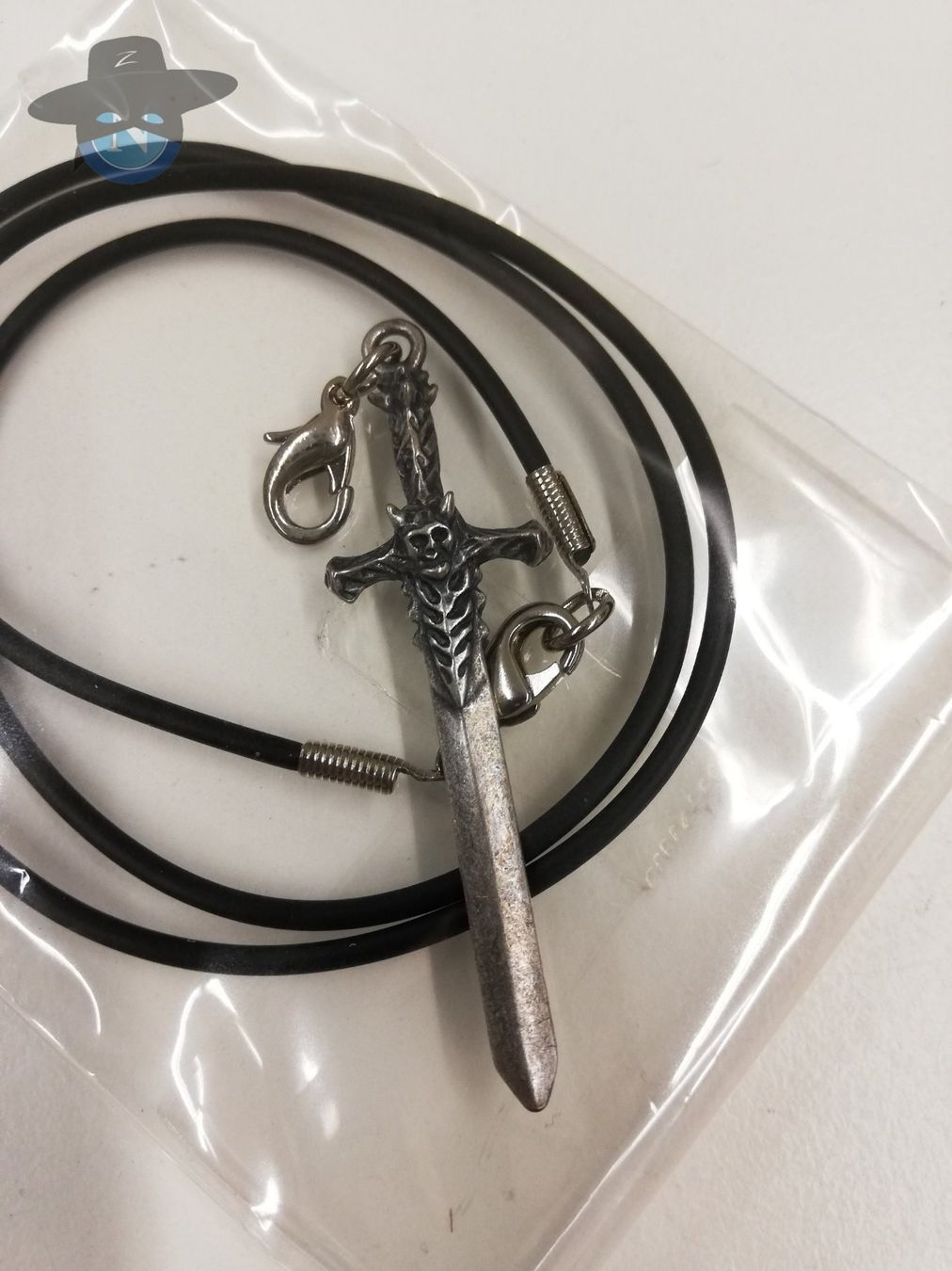 Nintendo Figuren: Anhänger/Kette Devil May Cry 2 - Dante Rebellion – Neu (gemäss Beschreibung) aus St. Gallen von zorro_dc 2