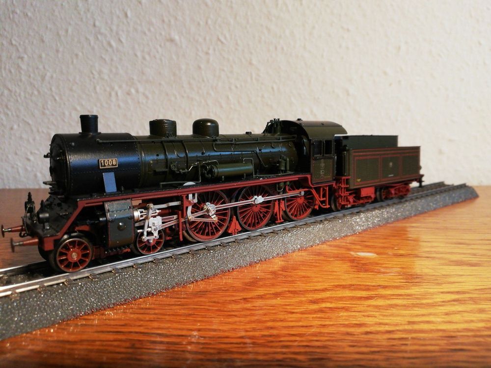 Märklin 2881, Hofzug Kaiser Wilhelm II mit 4 Waggons | Badisches Auktionshaus