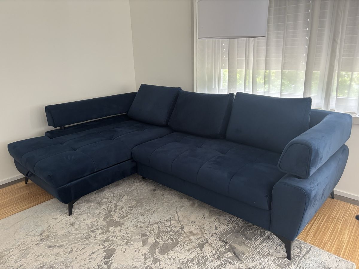 Divani: Ecksofa dunkelblau mit Schlaffunktion – Usato da Zürich venduto da roo_8xd6