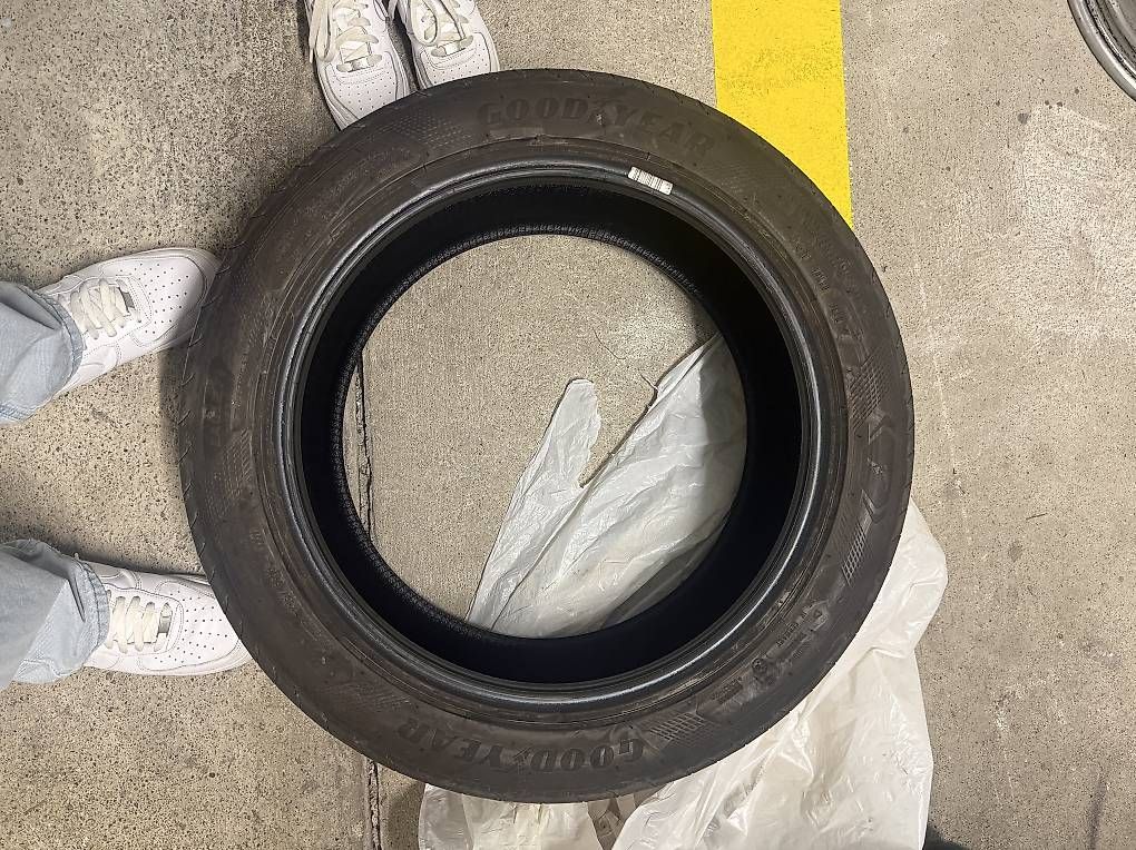 Pneus & Kompletträder: Goodyear Sommerreifen 4 Stk. (1 Satz) – Gebraucht aus Matzingen von Machado.