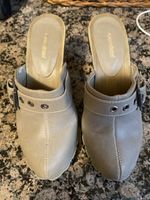 Graceland Clogs beige mit Absatz Nieten guter Zustand