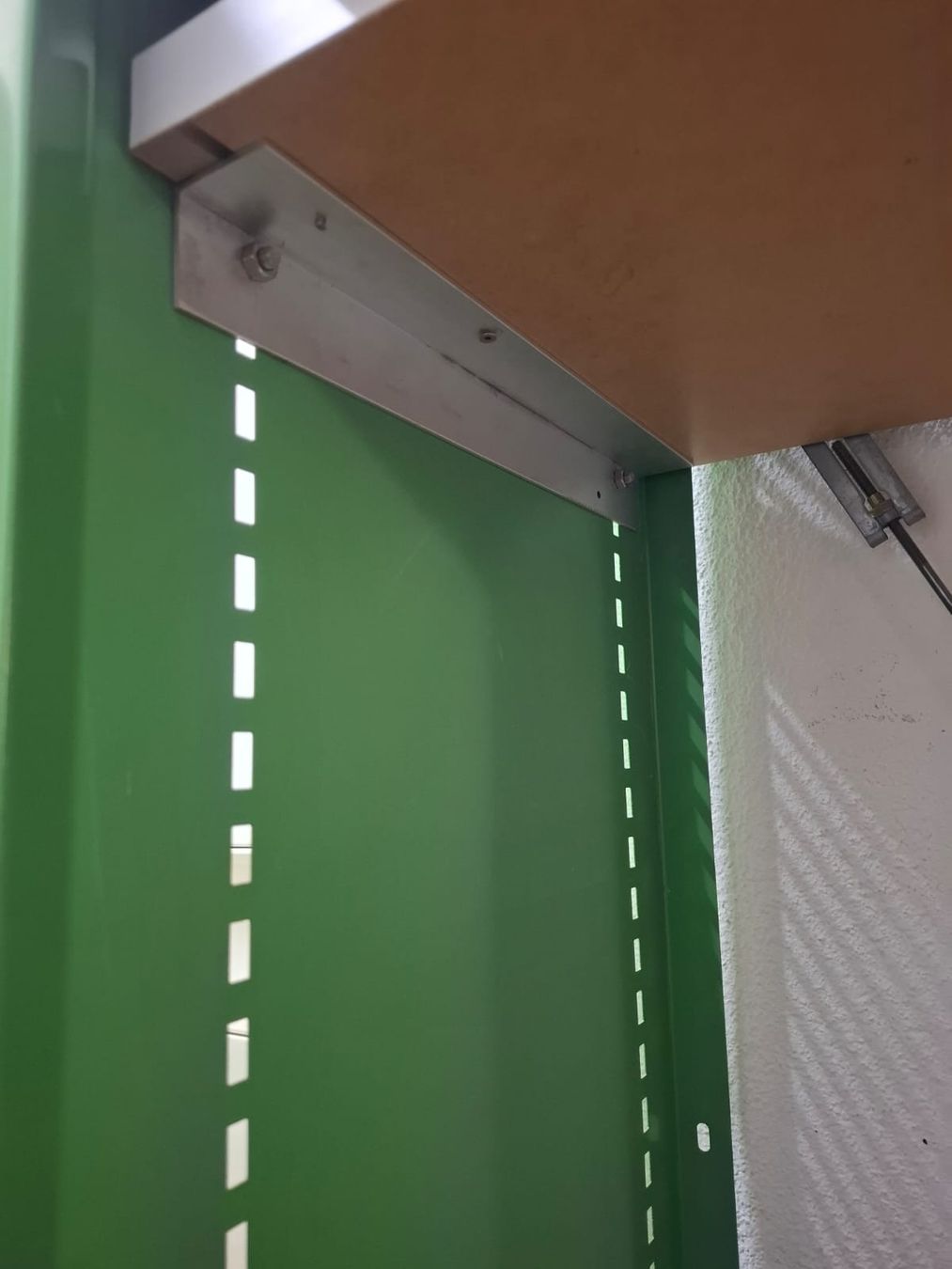 Regale: Robustes Industrie Regal – Gebraucht aus Rüti ZH von kunstreich_8630 2
