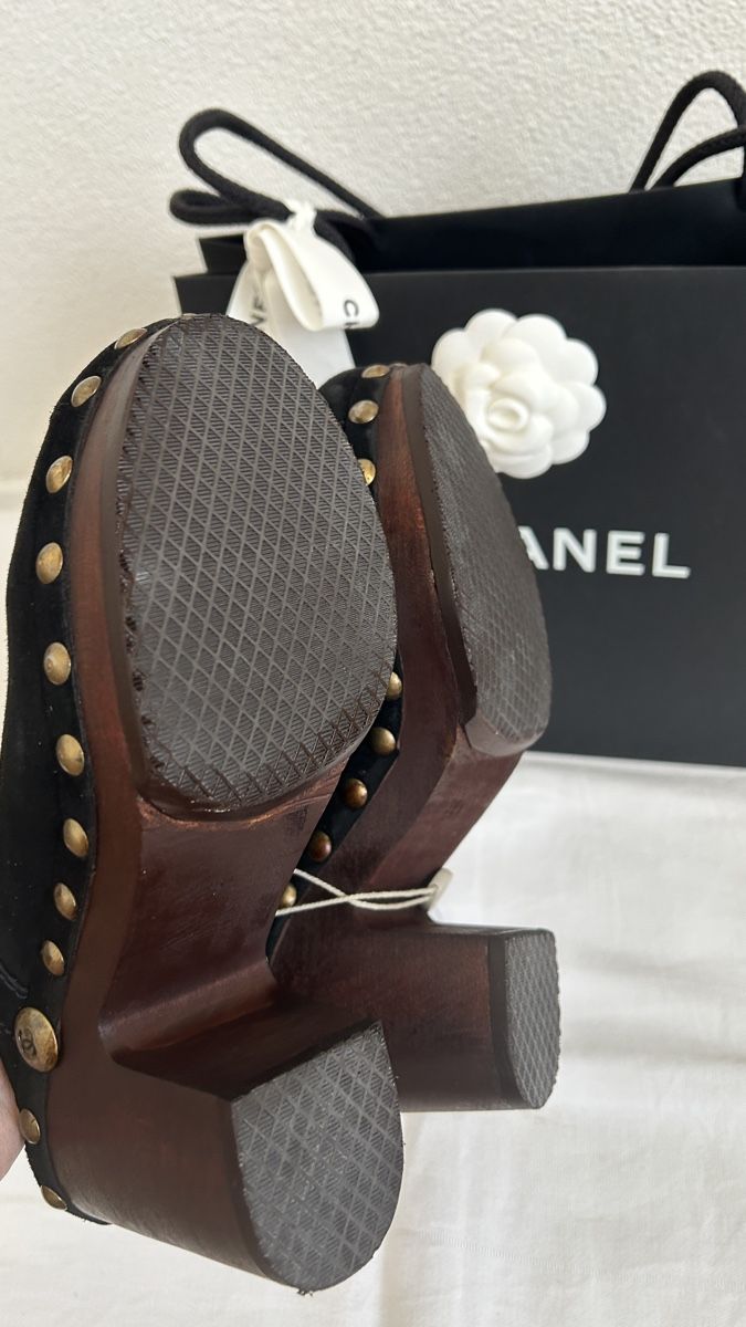 Scarpe da donna: Chanel Clogs Gr. 38.5 – Usato da Ehrendingen venduto da nikolai2011 3