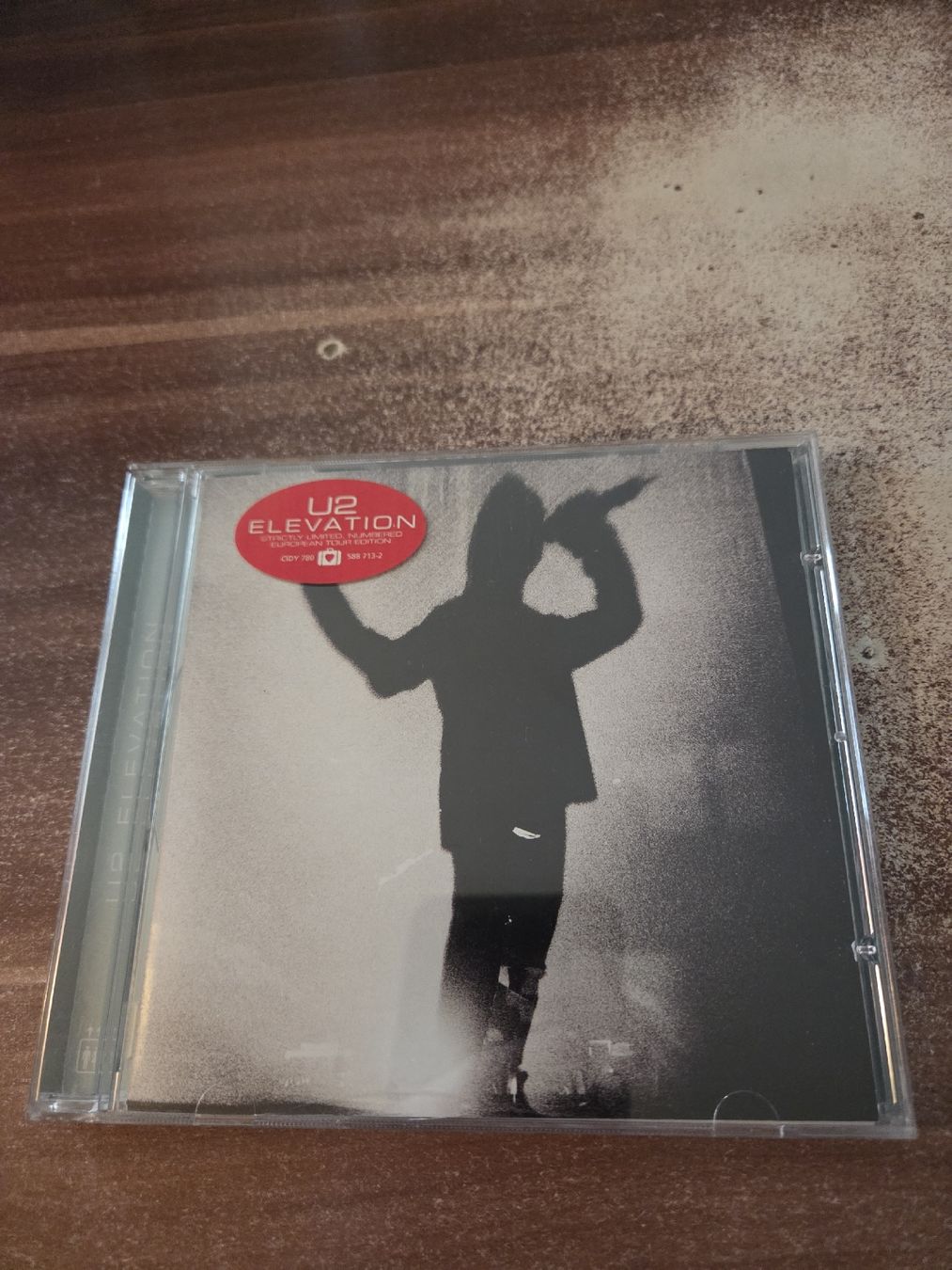 CD: U2 - Elevation – Usato da Wattenwil venduto da Mage66