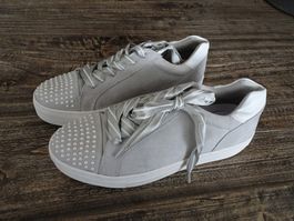 Skneakers Leder hellgrau, edel, neu Gr. 41